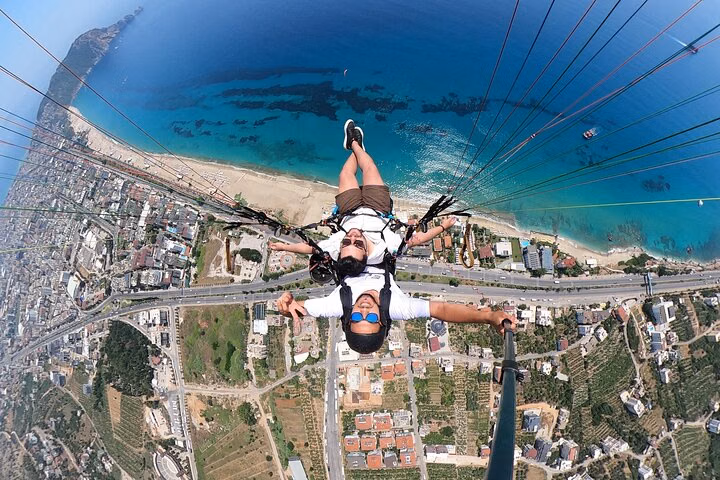 Alanya Tandem Paragliding Experience