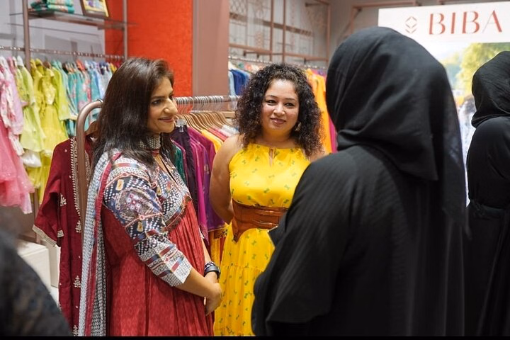Dubai Private Shopping Tour with Professional Fashion Stylist