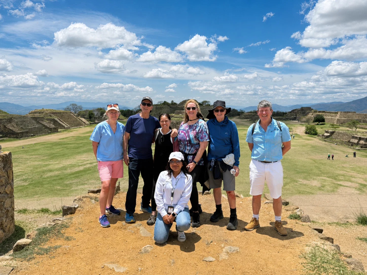 Monte Albán por 3hrs, Barro Negro y Alebrijes con Acceso Incluido