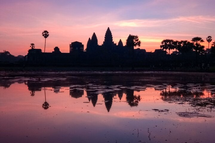 Angkor Wat Sunrise Small Circuit Tour with Transportation Only