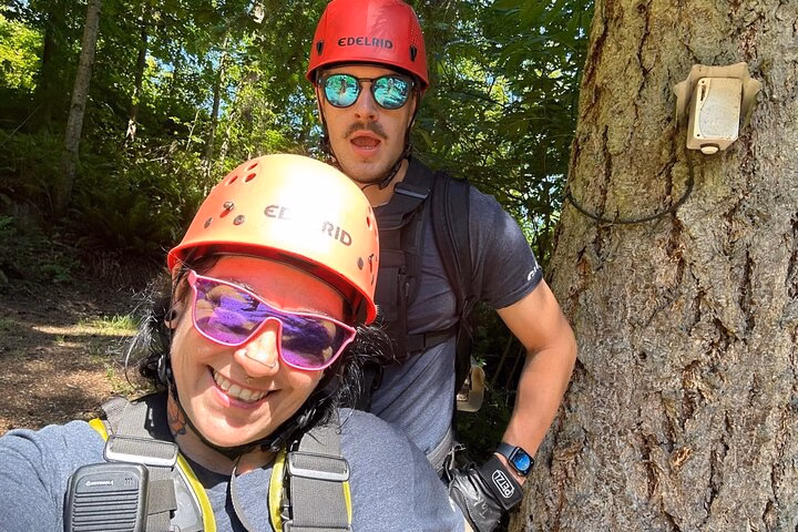 Enchanting Zipline and Camano Island Tour
