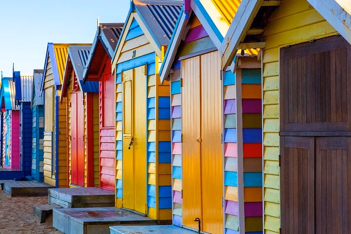 Melbourne: Private Tour Explore the City & Brighton Beach Boxes.