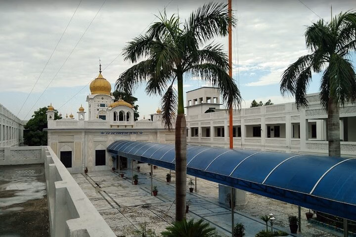 From Lahore 7 Days Guru Nanak Sikh Heritage Tour in West Punjab
