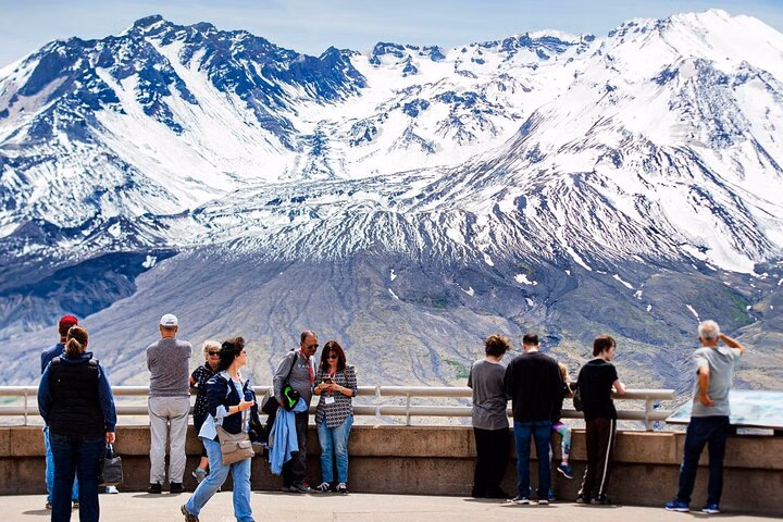 BT:Explore Mt Saint Helen from Seattle in a small group