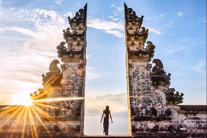 BT-East Bali Tour: Gate of Heaven, Water Palace, Sleeping Gajah