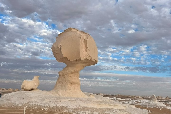 3 Day Desert Camping White Desert Black Desert and Djara Cave