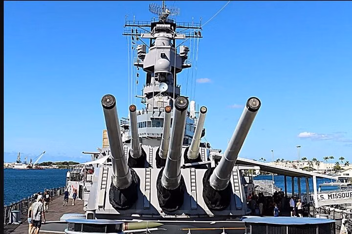 BT-Explore Pearl Harbor, USS Arizona Memorial & Battleship Missouri