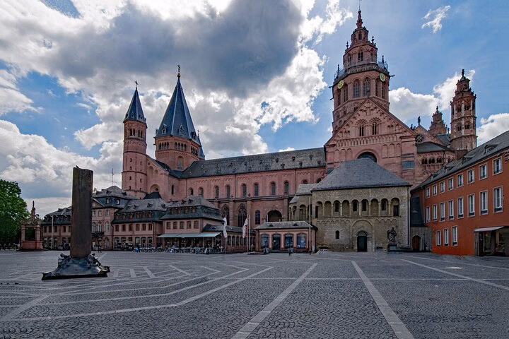 Mainz Private Guided Walking Tour with Local Guide