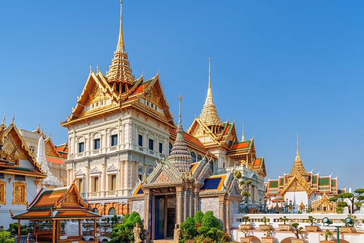 Private Bangkok Grand Palace, Temples & Chinatown Tour