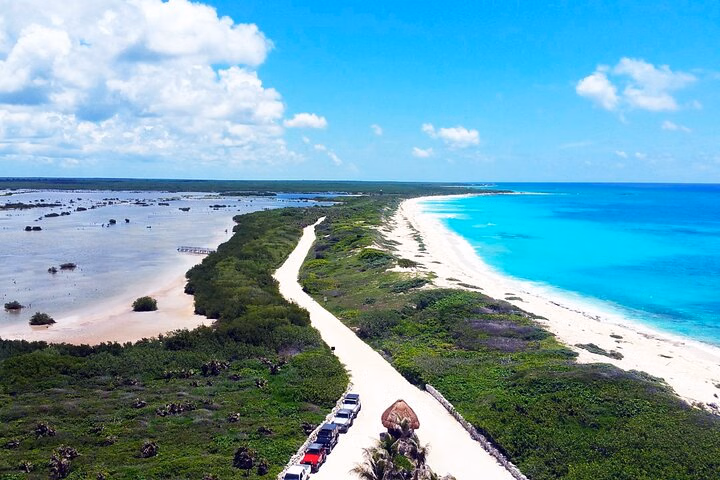 Costa Maya & Cozumel 2-in-1: Chacchoben, Bacalar & Jeep Adventure