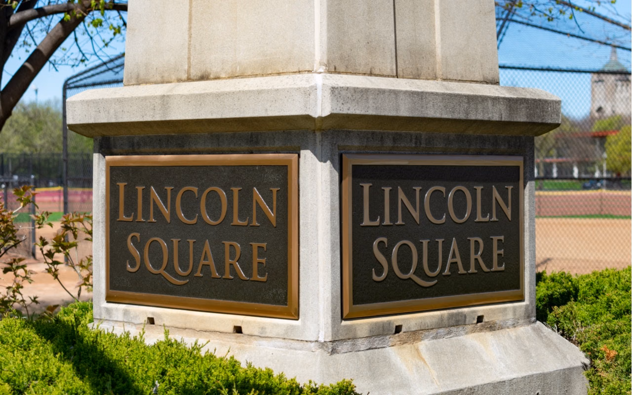 Highlights of Chicago’s Lincoln Square - City Exploration Game!