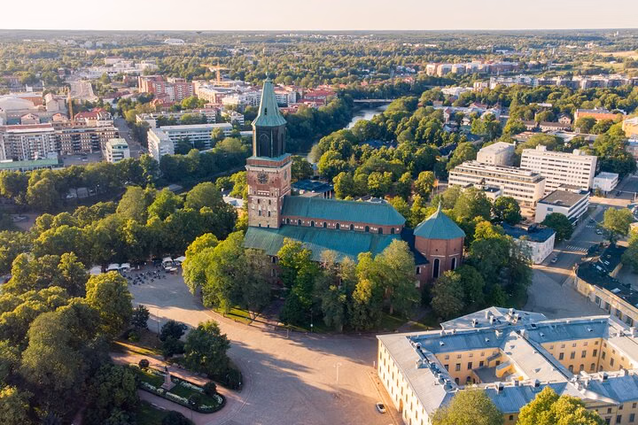 A Private Day Trip from Helsinki to Turku