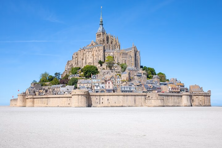 Mont Saint-Michel Day Private Tour from Paris