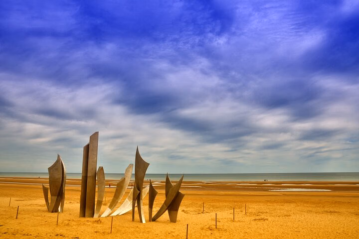 Normandy D-Day Beaches and Memorials Private Tour from Paris