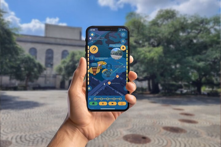 Avignon and The Templars GPS App Walking Tour Mobile Game