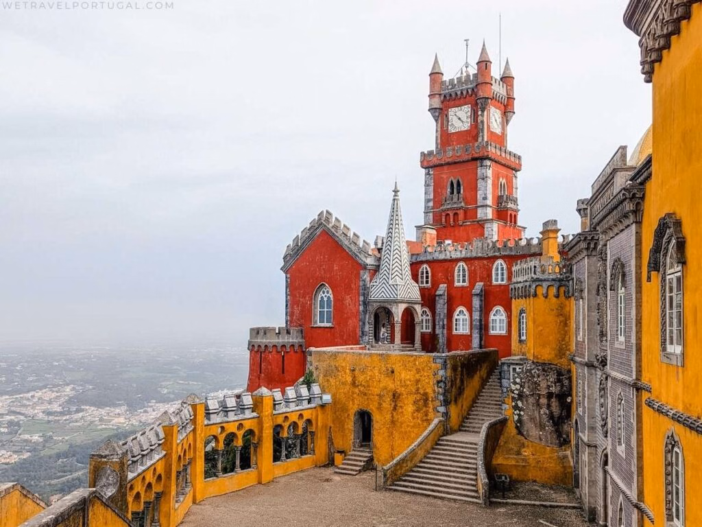 2 Days Sintra and Coastal Towns Tour. From Porto/Coimbra.