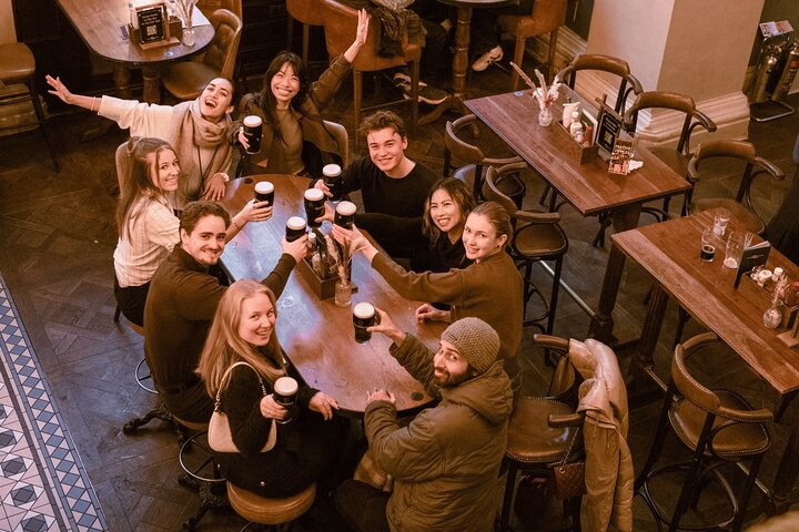 Private London Taverns Tour with Historic Pubs