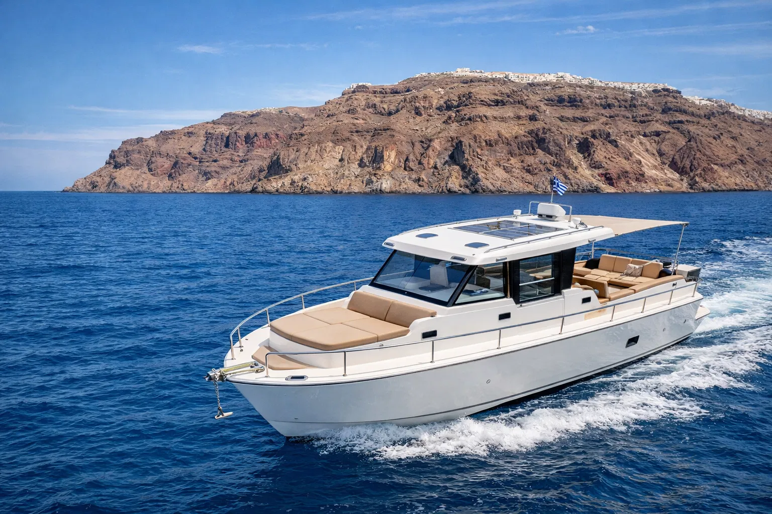 8 Hour motoryacht Cruise Santorini 12:00 - Sunset
