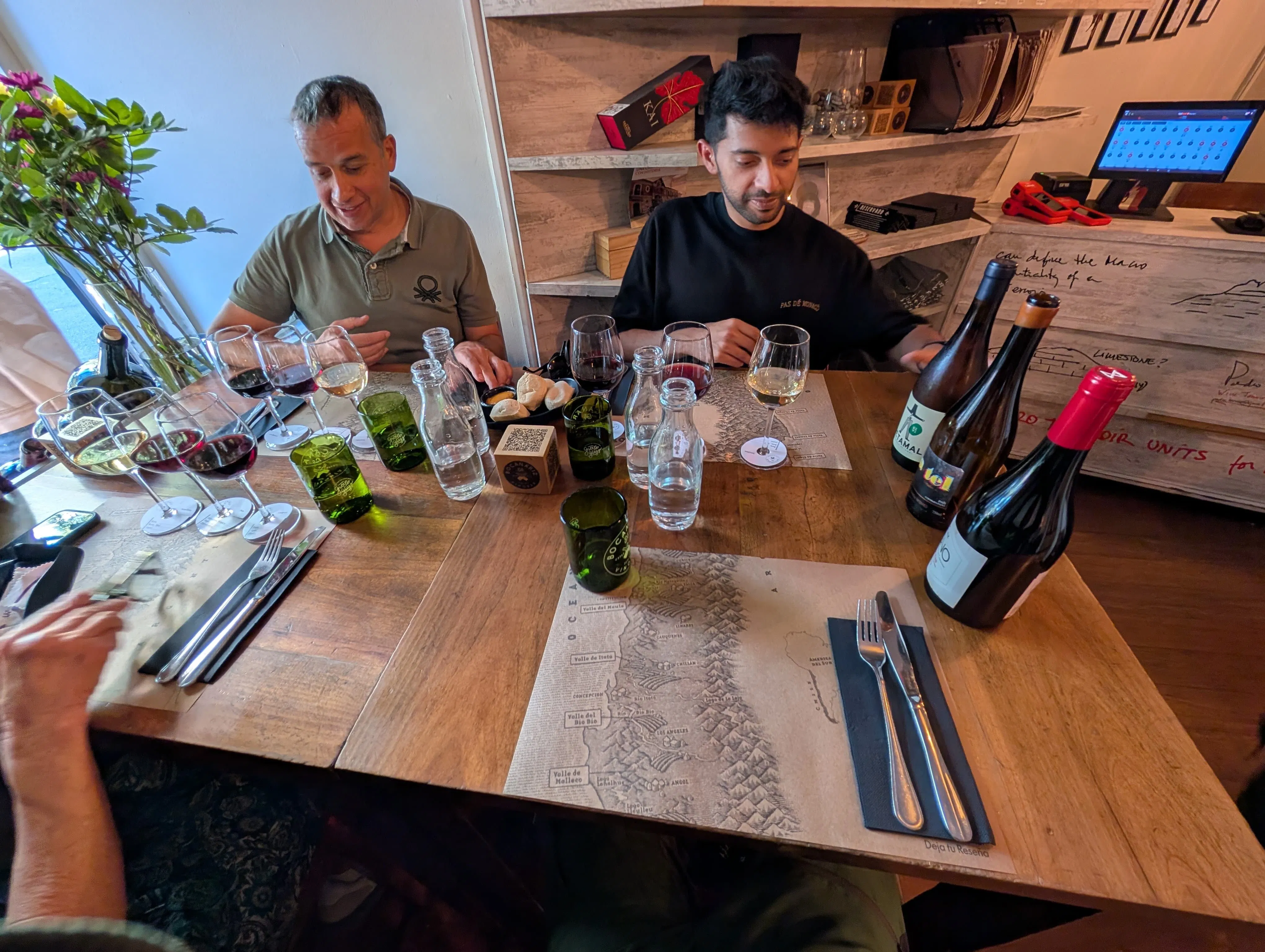 Lastarria Culinary Experience: A Journey through Wine, Food & History