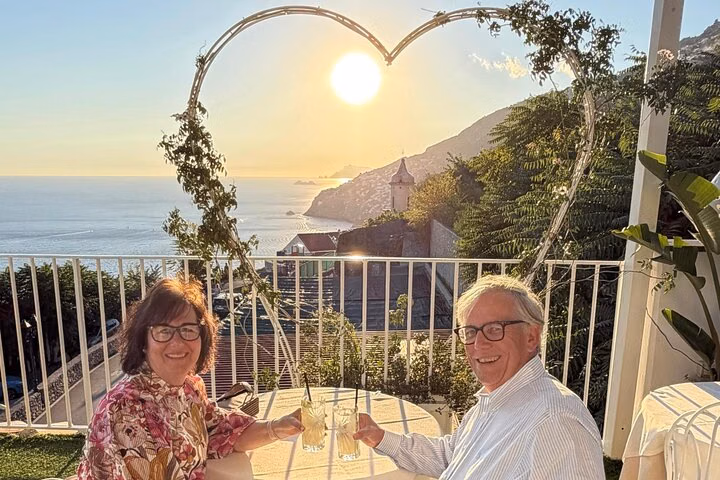 First Class Sorrento, Positano, Amalfi with Optional Unique Lunch