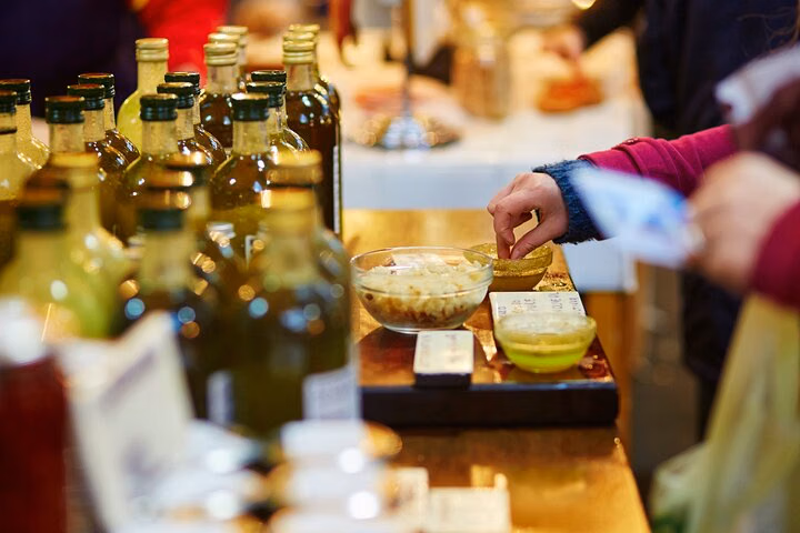 London Bridge & Borough Market Food Tour with 10+ Tastings