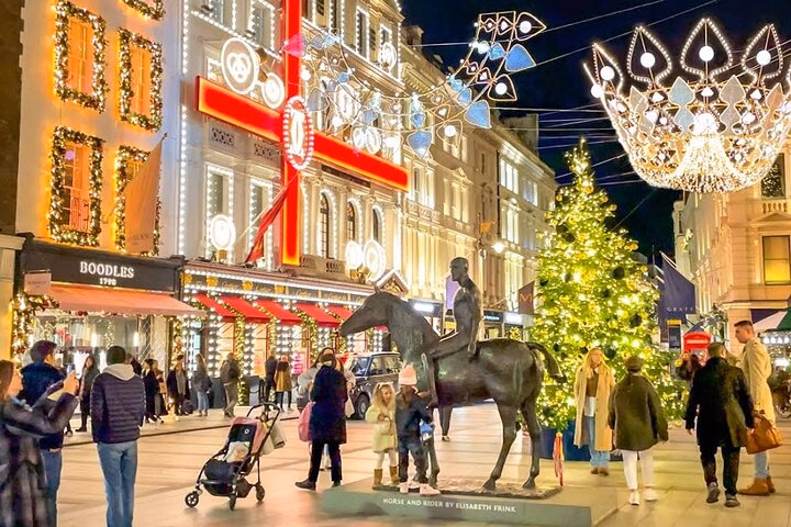 London Cheese Chocolate and Christmas Lights Food Tour