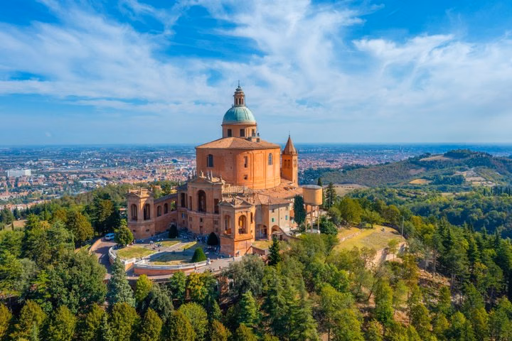 Bologna Private City Highlights Sightseeing Tour