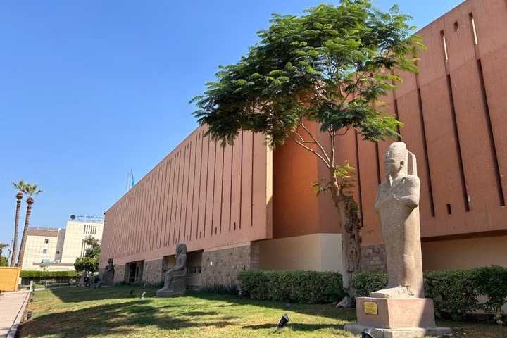 Luxor Private Tour Experience of Temples and Museums