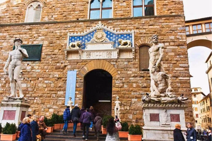 Accademia Gallery and Bargello Museums Entry Pass with Audio