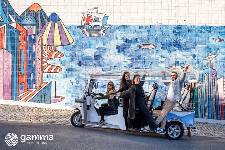 Lisbon: Private Tuk Tuk Tour — Alfama, Belém & Viewpoints