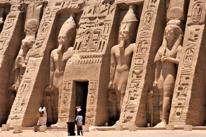 Abu Simbel Temple Tour from Aswan - WIFI Included - Private