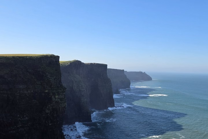 2 Day Private Tour Cliffs of Moher and Kylemore Abbey from Galway