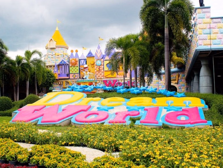 BANGKOK: Join Tour: Full Day Dream World Visa Program with Lunch included
