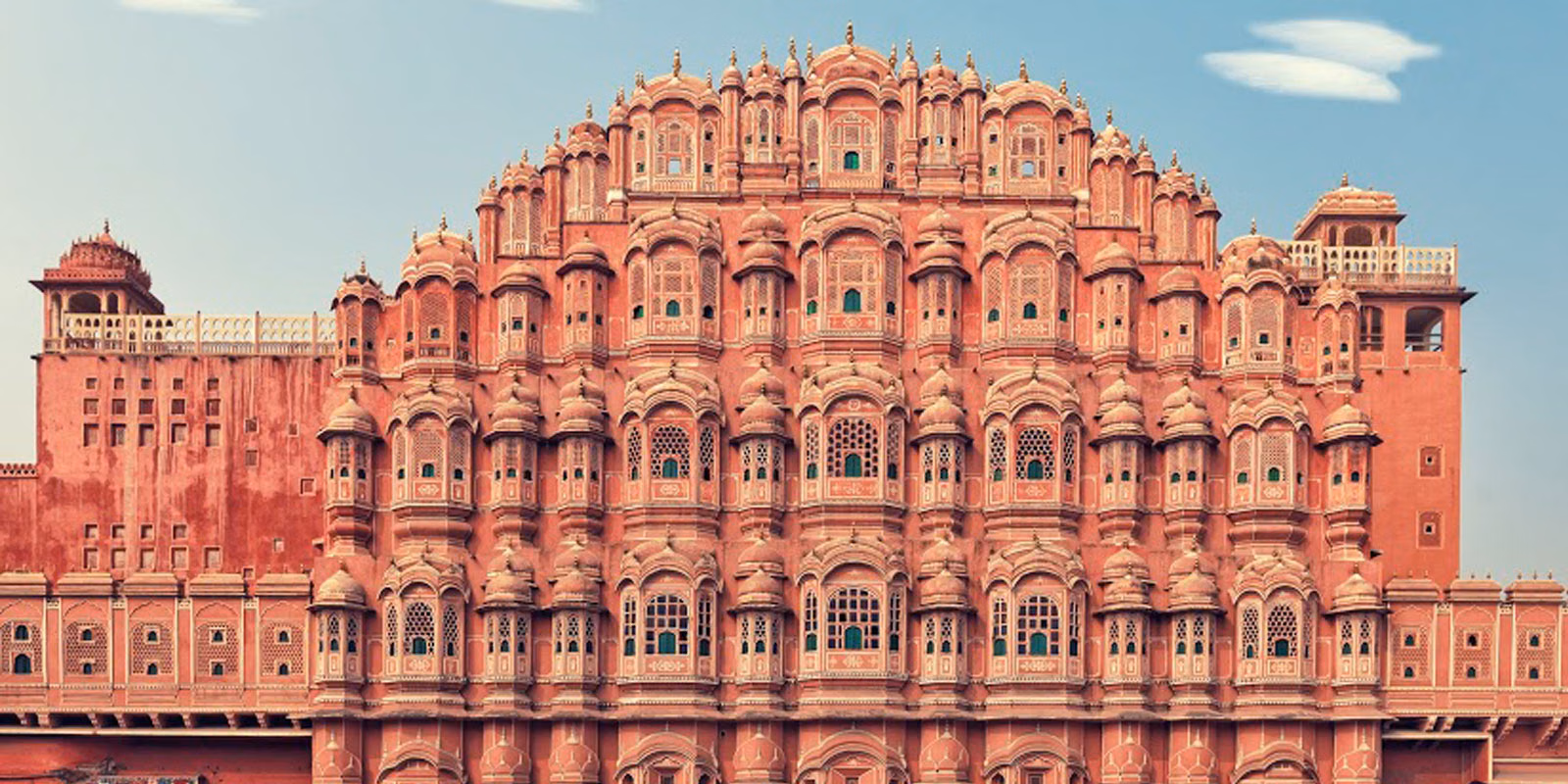 Forts and Palaces Tour of Jaipur (Guided Half Day Sightseeing City Tour)