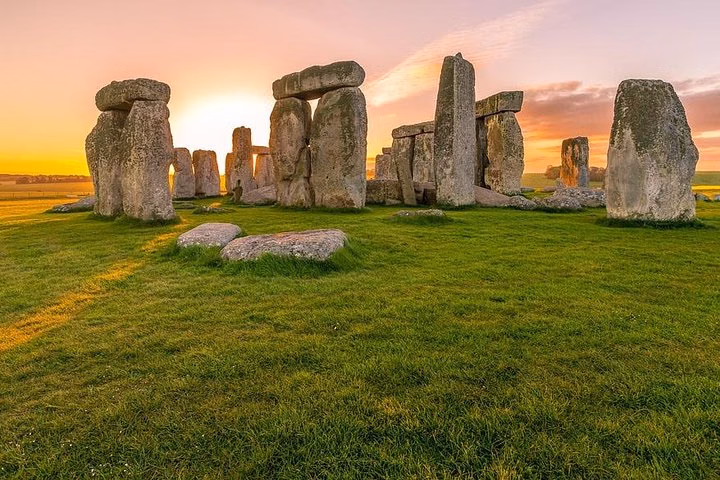Southampton Cruise port to London Via Stonehenge & Windsor castle