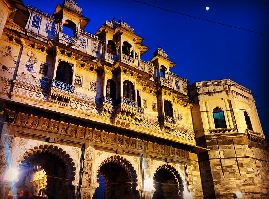 Highlights of the Udaipur (Guided Half Day Sightseeing City Tour)