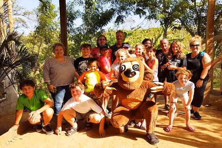 Cruise Ship Family Manawakie Eco Park Culture Tour