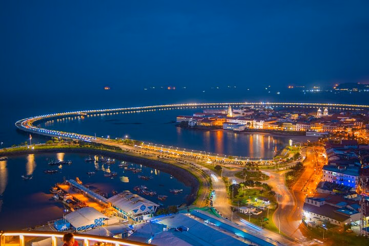 Discover Panama City by Night – Skyline, Casco & POI Experience