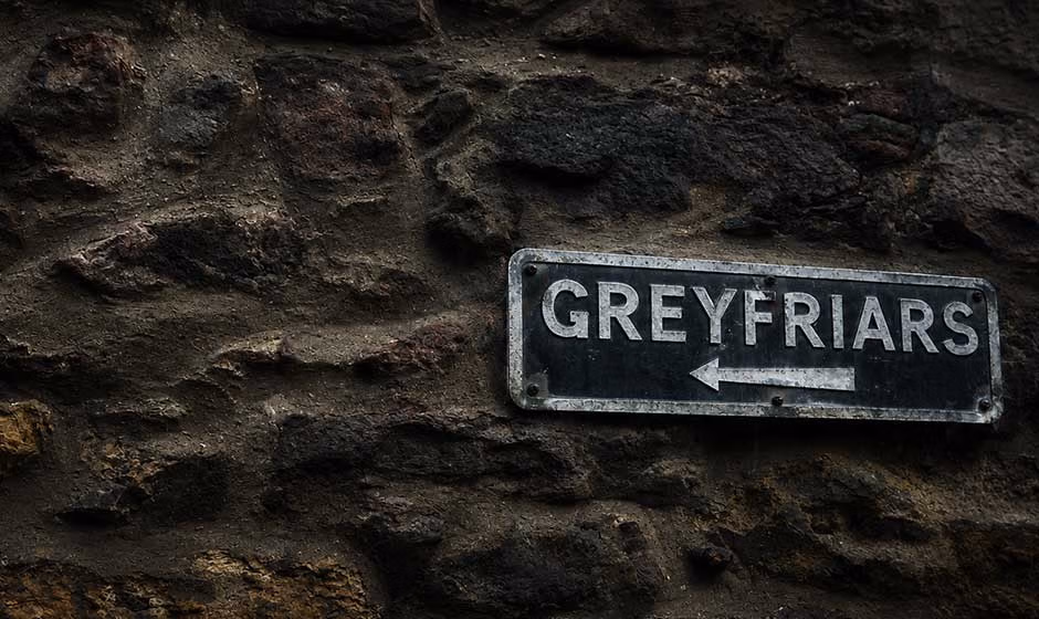 GT-EN Edinburgh: 2-Hour Nighttime Ghost Tour - English Tour Guide