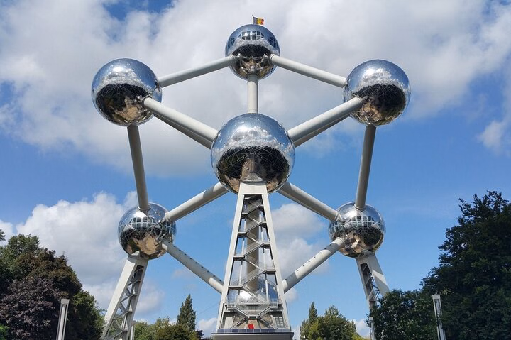 Brussels Atomium Ticket and Audio Guide with a City Walk