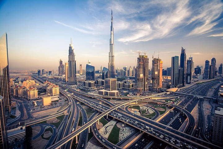 Half-Day Dubai Modern City Tour with Burk Khalifa Photo Stop