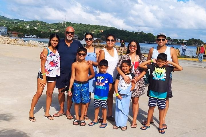 Cruise Ship Combo, Sloths, Chocolate Factory, City Tour, Beach and Shuttle