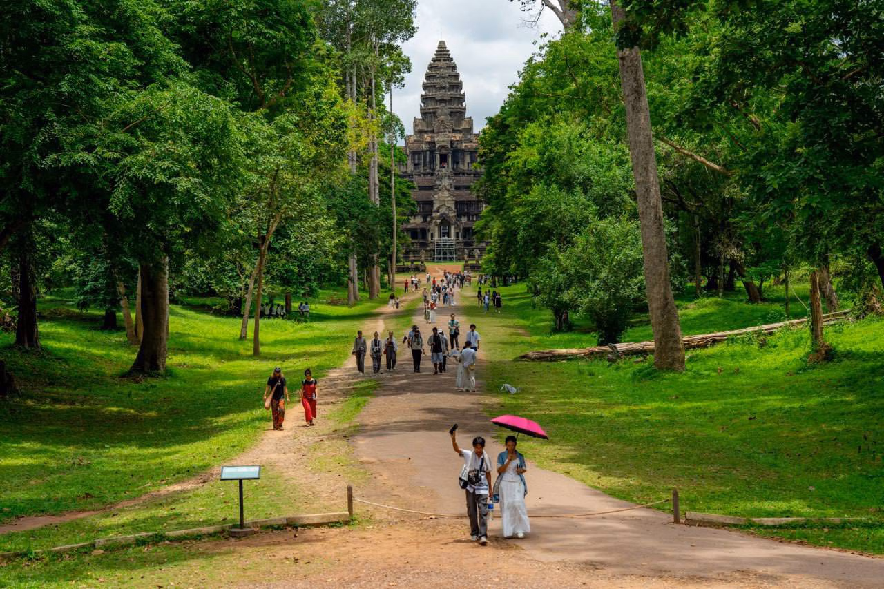 Cambodia 7 Days Private Tour from Angkor Temples to Coastline
