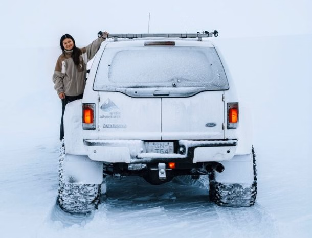 Into The Glacier - For Super Jeeps