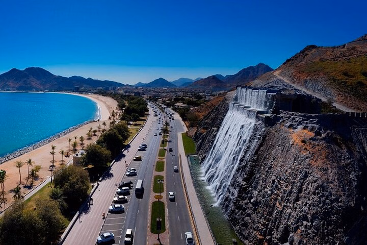 Full-Day East Coast Fujairah City Tours from Dubai