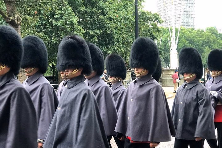 Changing of the Guard Half-Day Private Walking London Tour