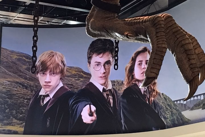 Footsteps of Harry Potter in Oxford