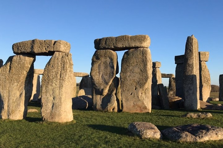 Bath and Stonehenge Full-Day Private Tour from London