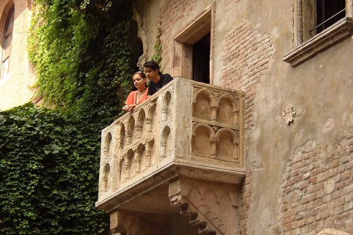 A day in the life of Verona - Private tour with a local