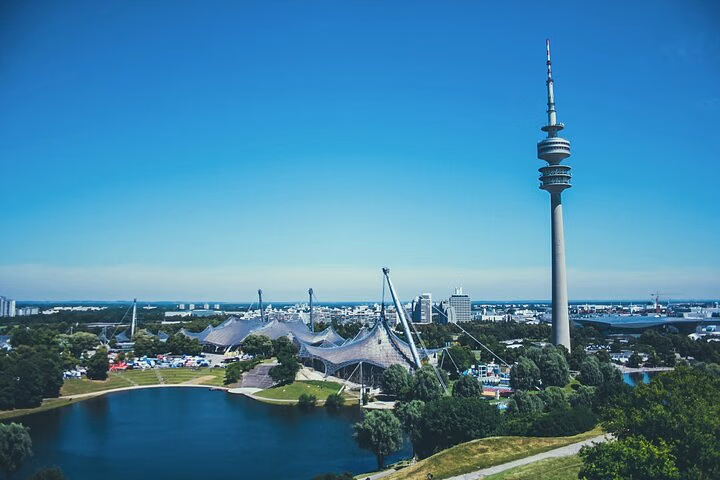 Layover in Munich a Private Tour with a local: Best Highlights of Munich
